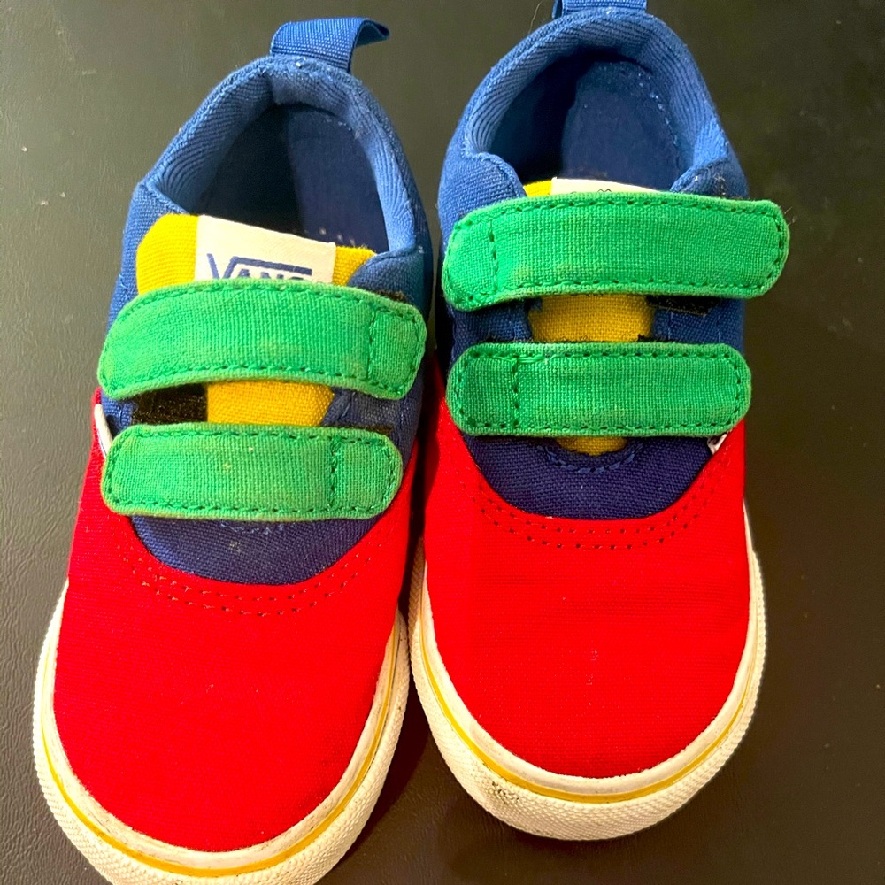 Vans Kids' Doheny 2V Sneaker -Toddler